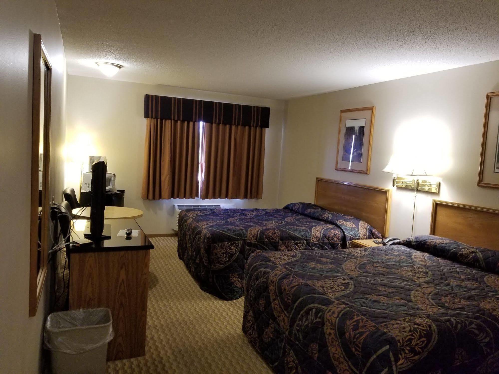 Vermillion Prairie Inn מראה חיצוני תמונה