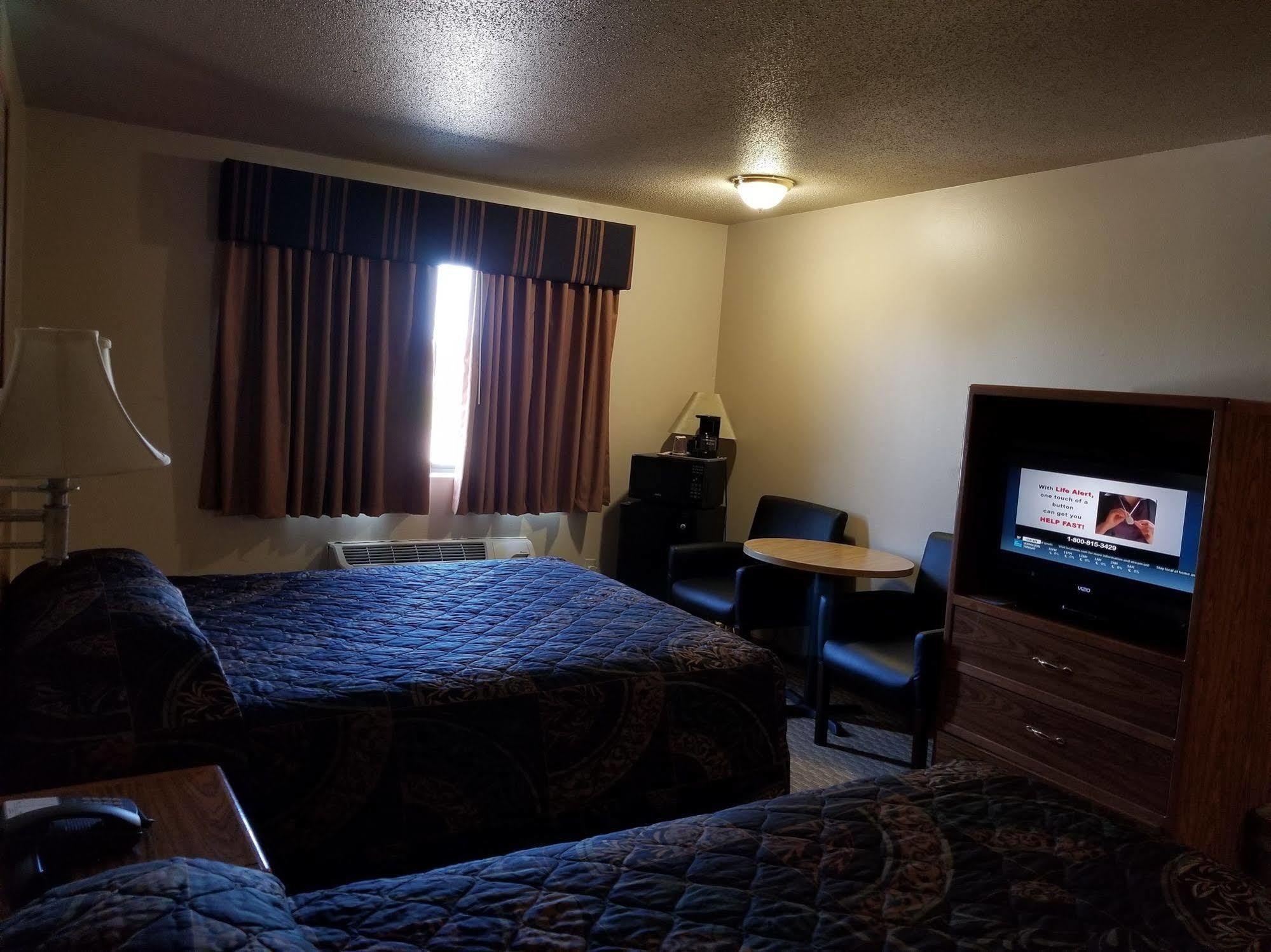 Vermillion Prairie Inn מראה חיצוני תמונה