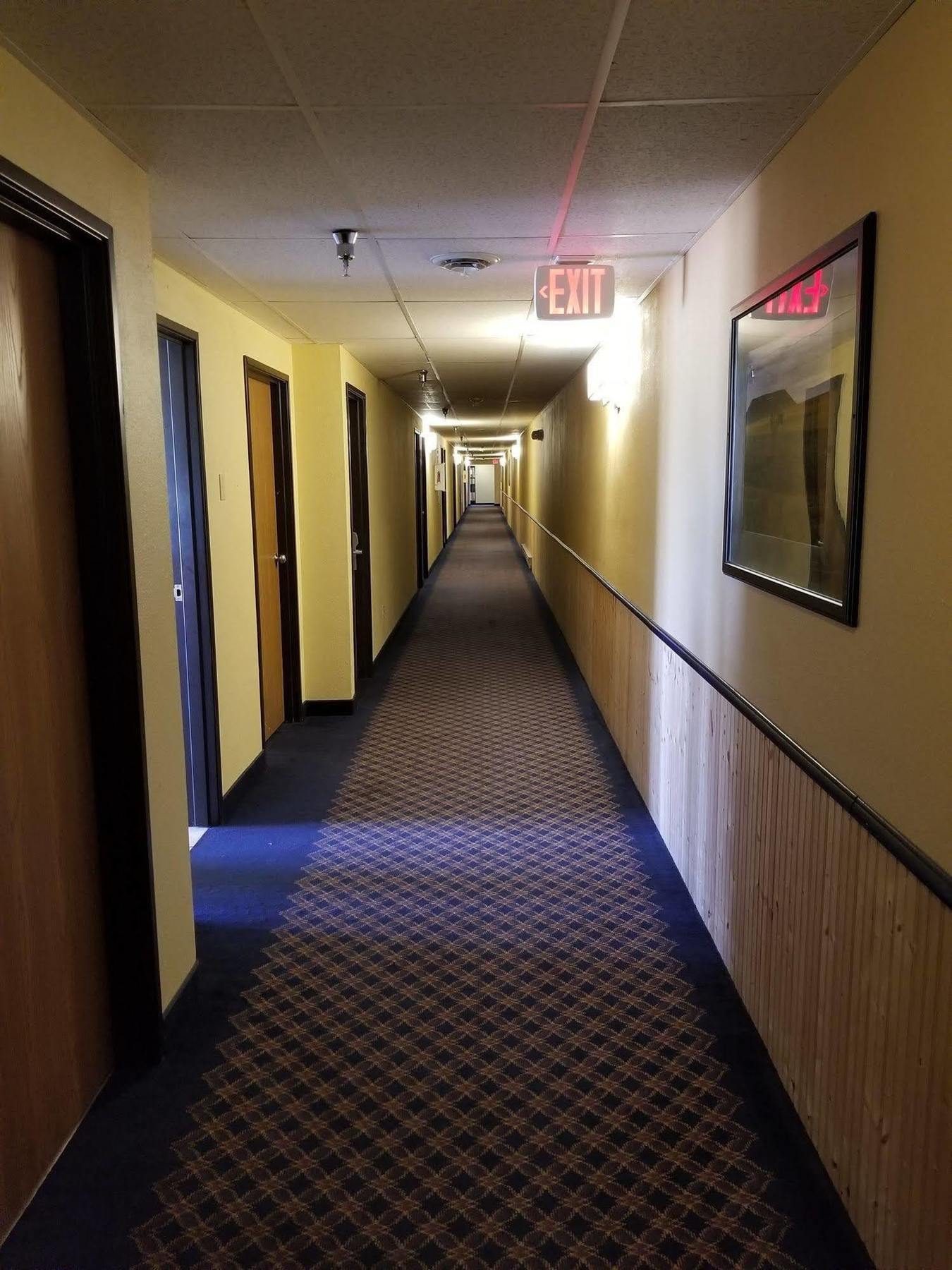 Vermillion Prairie Inn מראה חיצוני תמונה