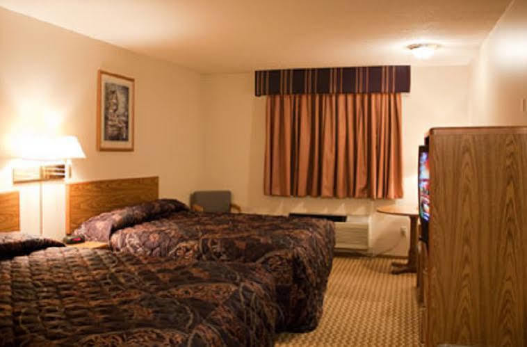 Vermillion Prairie Inn מראה חיצוני תמונה