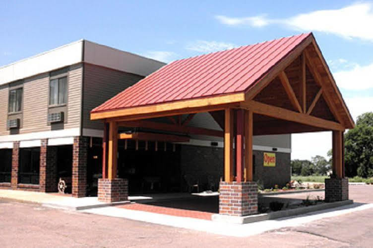 Vermillion Prairie Inn מראה חיצוני תמונה